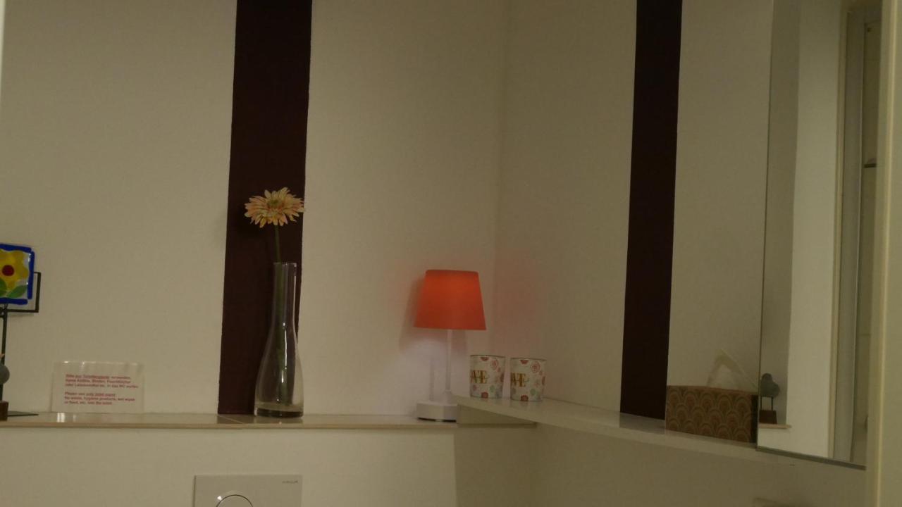 Ruhiges Apartment Nuernberg Sued Ost - Naehe Messe - Mit Wallbox Buitenkant foto